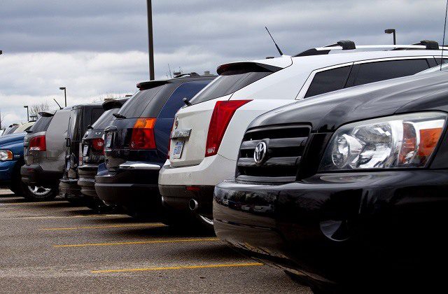 Free underground parking Ribera del Marlin Sotogrande night market